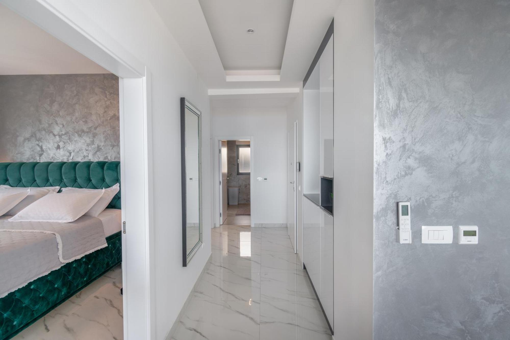 Апартаменты Lux Penthouse Panoramic View With Jacuzzi Макарска Экстерьер фото